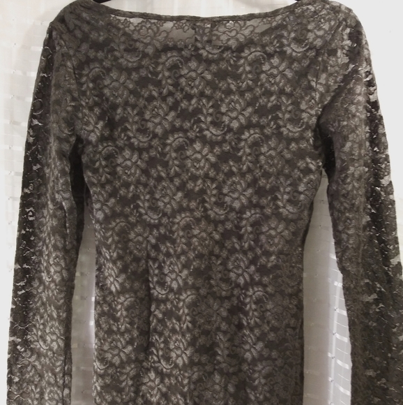 Victorias Secret Long Sleeve Green Lace Top Medium - Picture 2 of 4